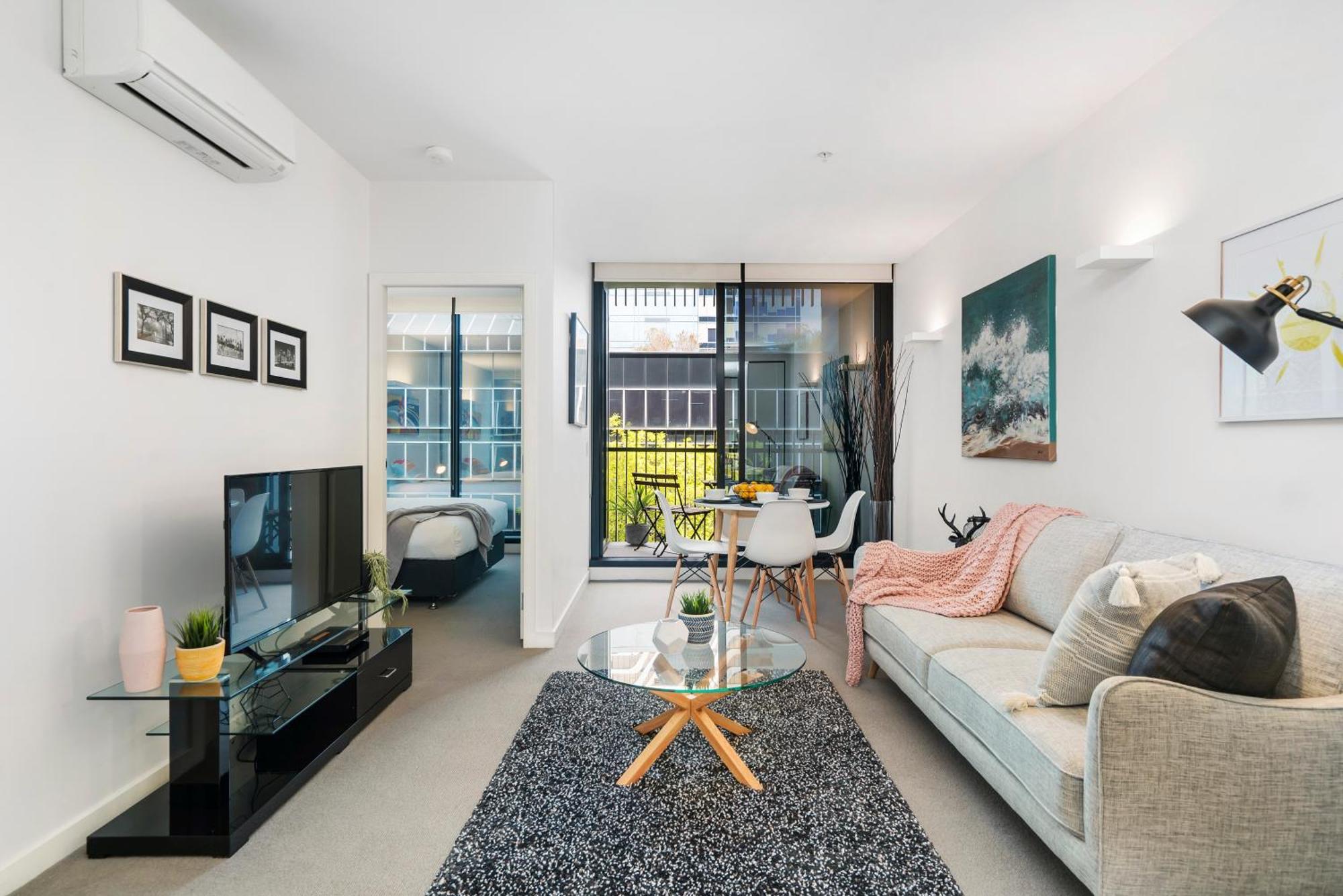 Complete Host Leopold Apartments Мелбърн Екстериор снимка