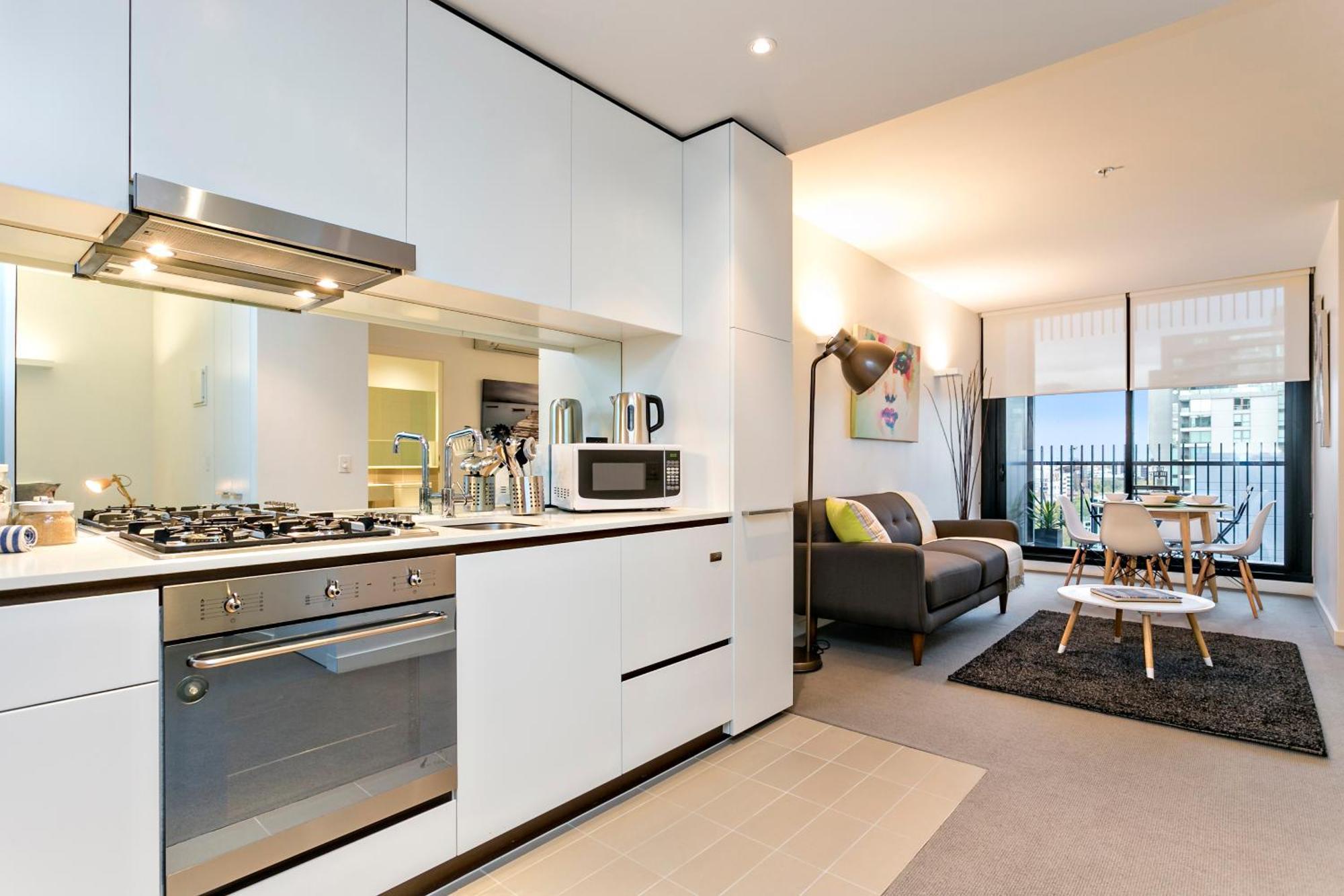Complete Host Leopold Apartments Мелбърн Стая снимка