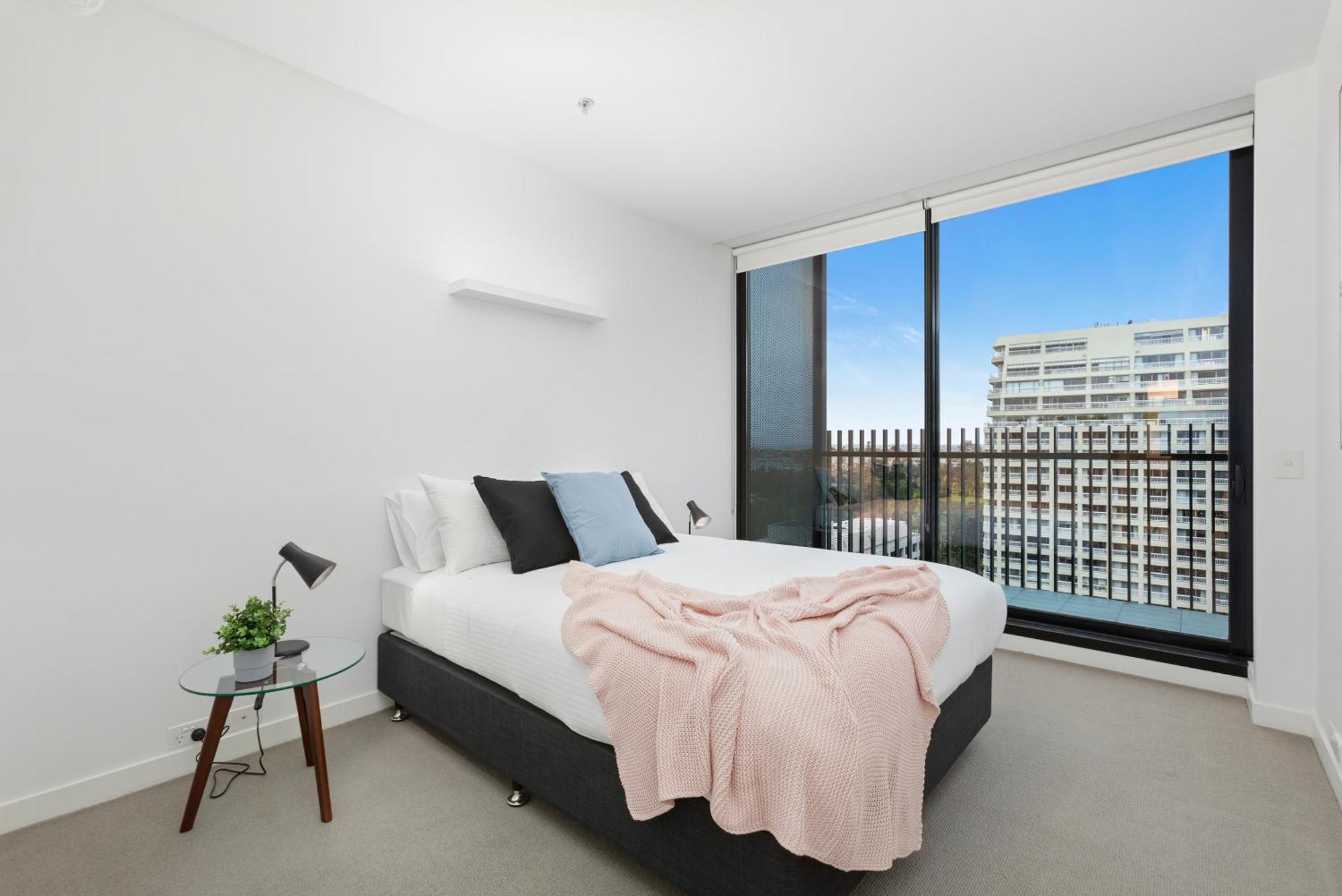Complete Host Leopold Apartments Мелбърн Стая снимка