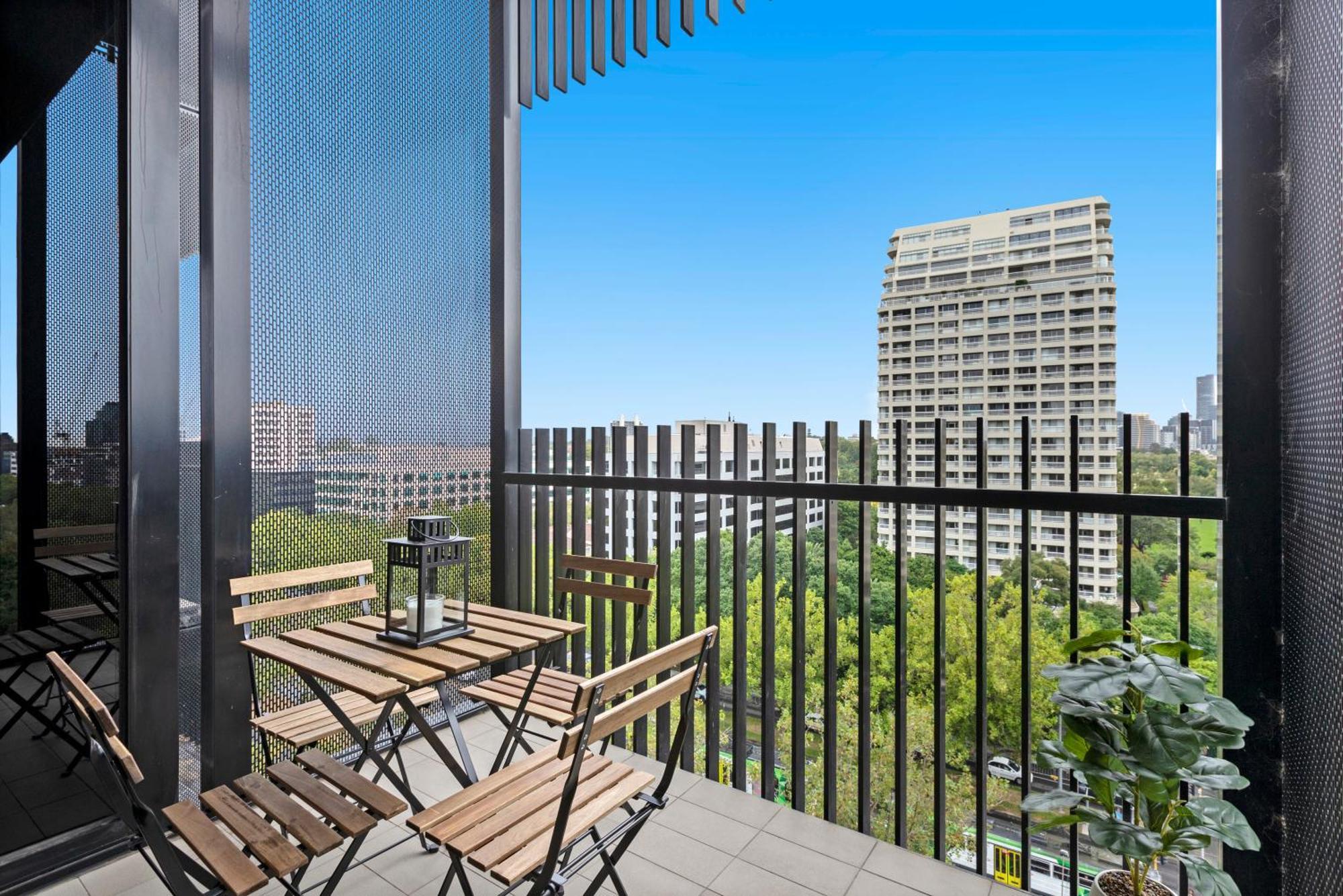 Complete Host Leopold Apartments Мелбърн Стая снимка