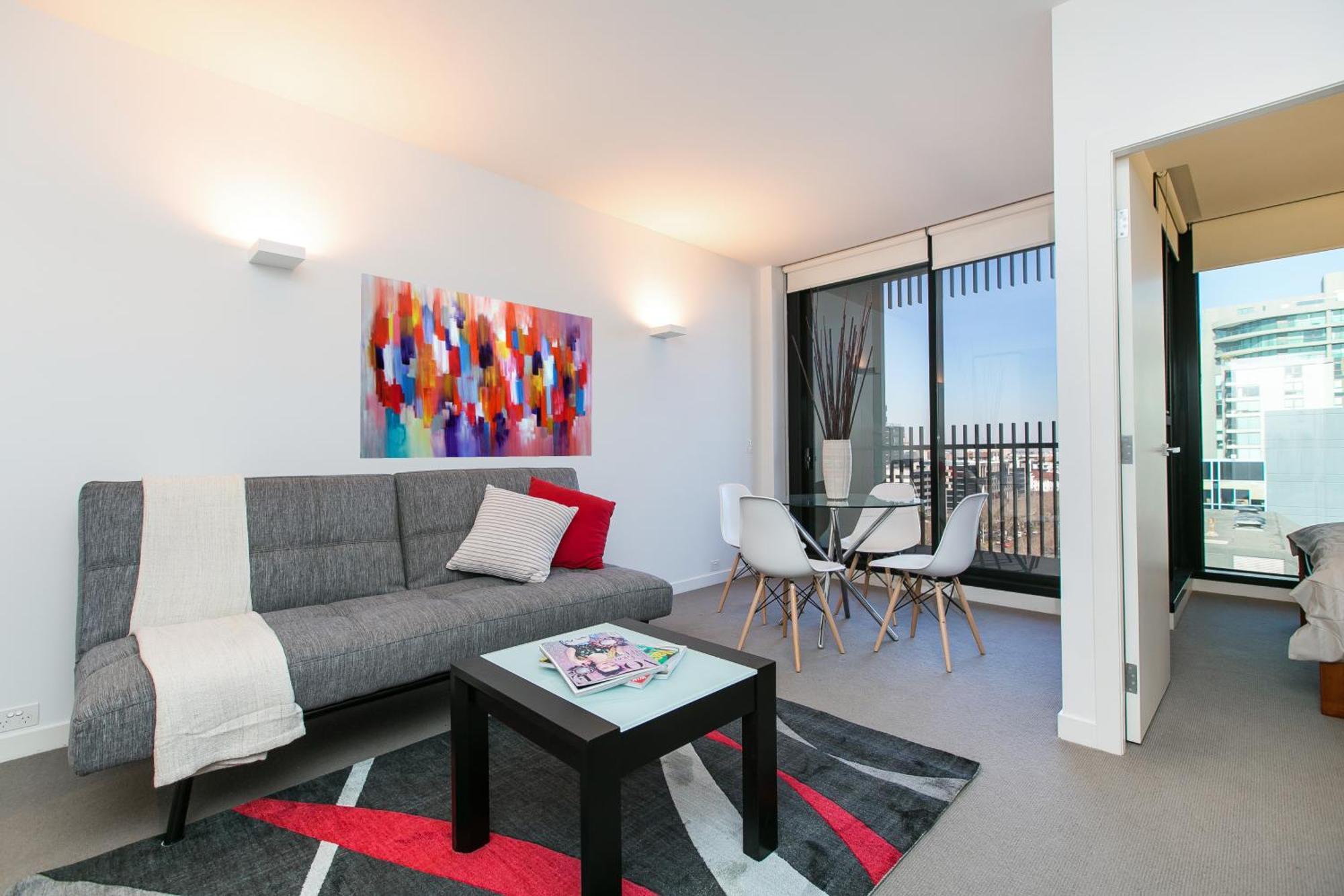 Complete Host Leopold Apartments Мелбърн Стая снимка